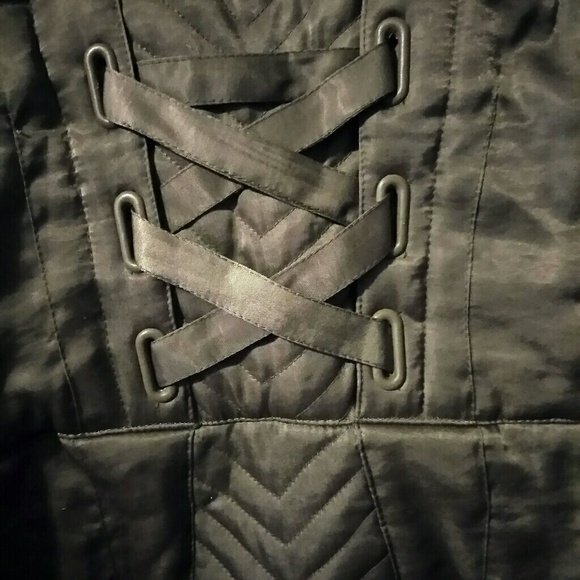 Jacket - Picture 3 of 4